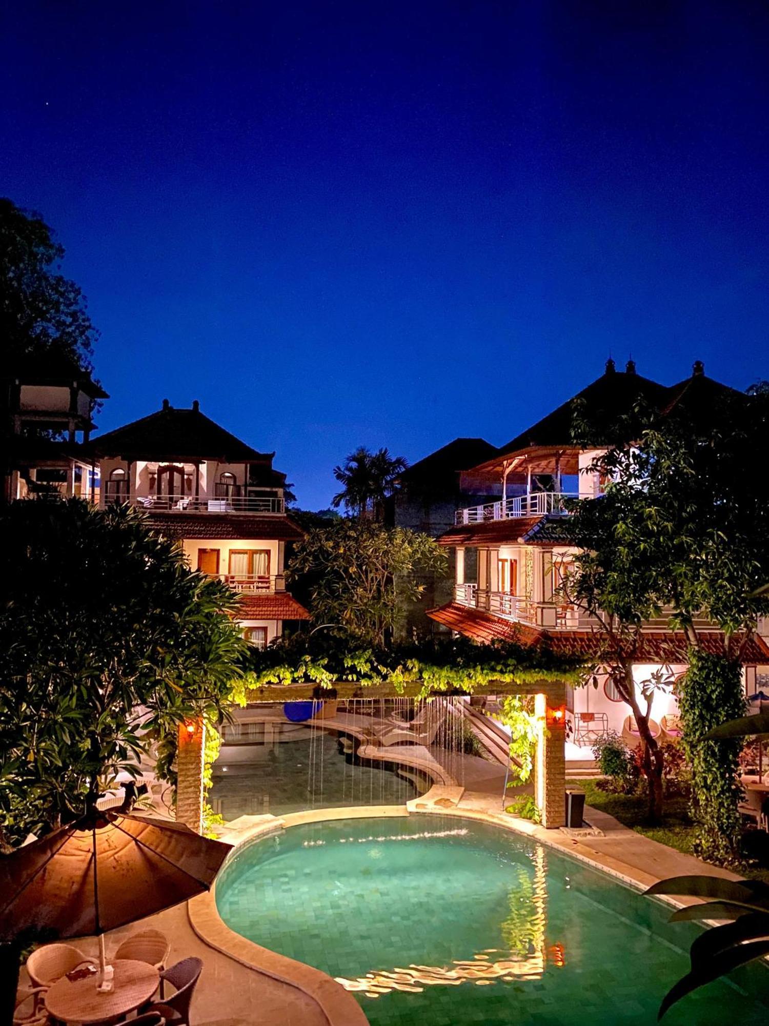 Kusnadi Hotel Legian  Exterior photo