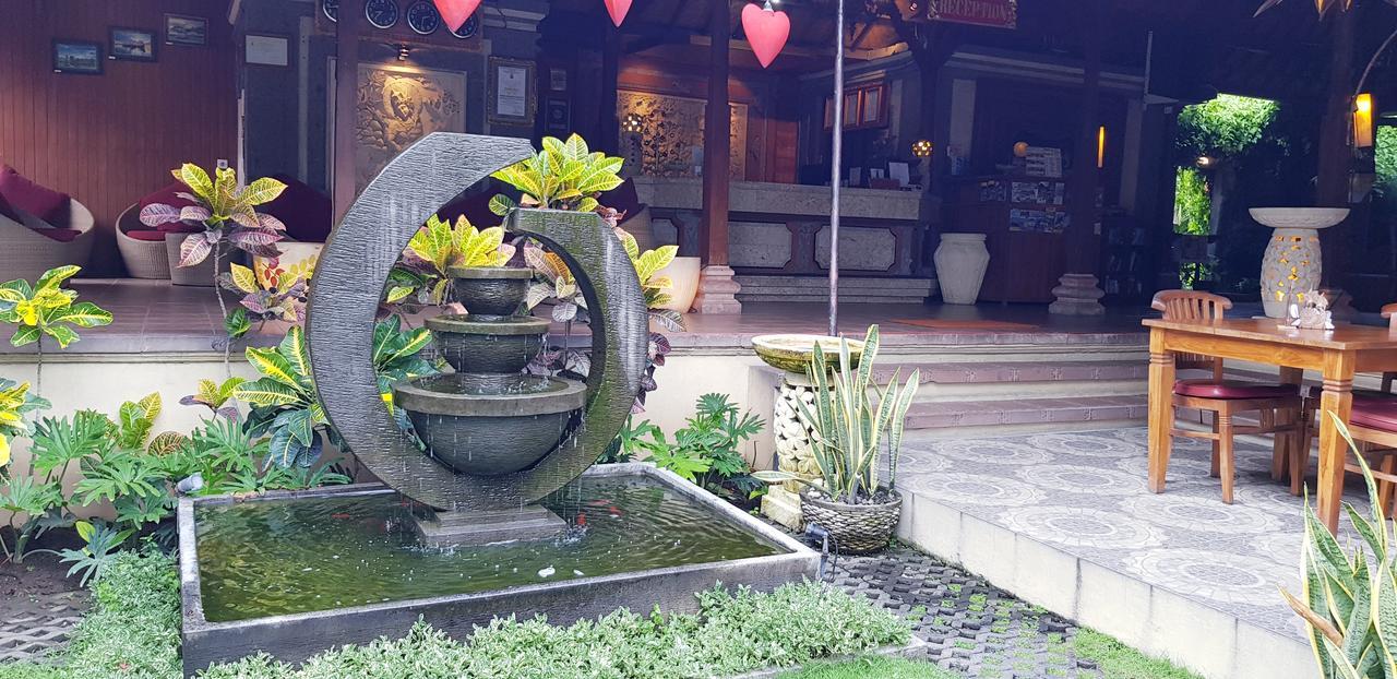 Kusnadi Hotel Legian  Exterior photo